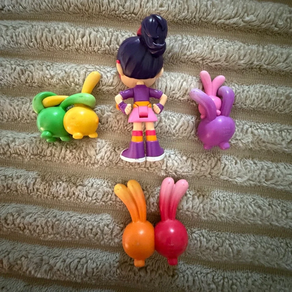 Abby Hatcher Figure and Fuzzly Friends Toy Set Mo Bo Princess Flug RARE 90812BDM